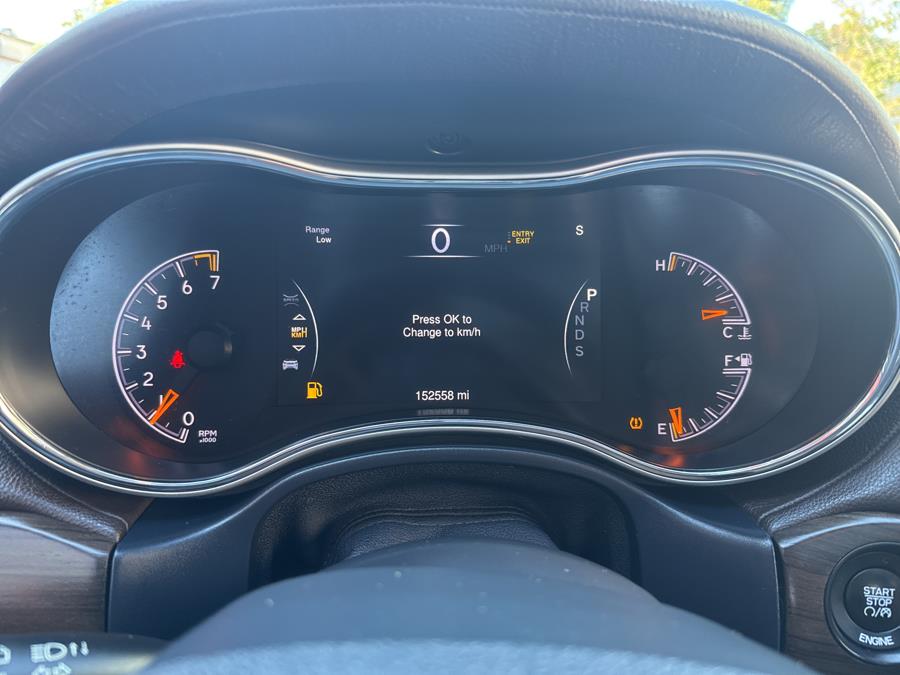 2015 Jeep Grand Cherokee 4WD 4dr Overland, available for sale in Worcester, Massachusetts | Worcester Auto Outlet LLC. Worcester, Massachusetts 2015 Jeep Grand Cherokee 4WD 4dr Overland, available for sale in Worcester, Massachusetts | Worcester Auto Outlet LLC. Worcester, Massachusetts