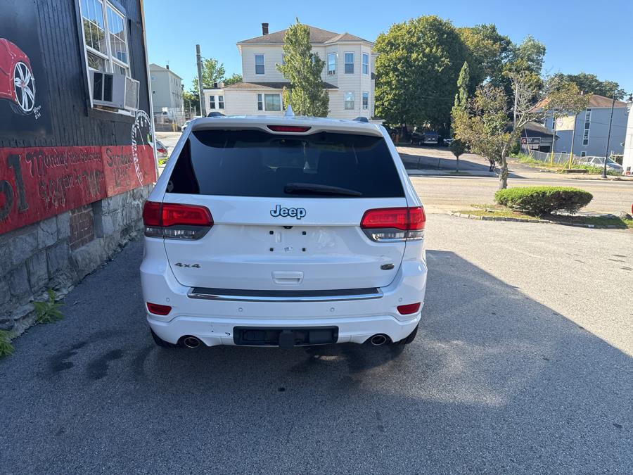 2015 Jeep Grand Cherokee 4WD 4dr Overland, available for sale in Worcester, Massachusetts | Worcester Auto Outlet LLC. Worcester, Massachusetts 2015 Jeep Grand Cherokee 4WD 4dr Overland, available for sale in Worcester, Massachusetts | Worcester Auto Outlet LLC. Worcester, Massachusetts