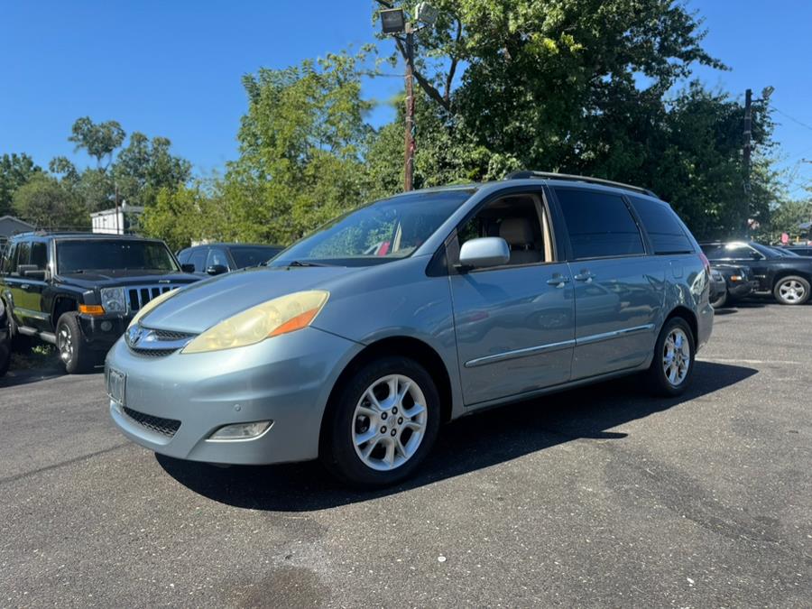 2006 Toyota Sienna 5dr XLE LTD FWD 7-Passenger (Natl), available for sale in BURLINGTON, New Jersey | Tri States Auto Group. BURLINGTON, New Jersey 2006 Toyota Sienna 5dr XLE LTD FWD 7-Passenger (Natl), available for sale in BURLINGTON, New Jersey | Tri States Auto Group. BURLINGTON, New Jersey