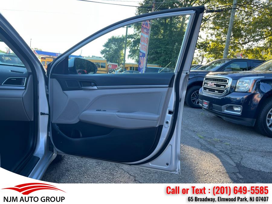 2017 Hyundai Elantra SE 2.0L Auto (Ulsan Plant), available for sale in Elmwood Park, New Jersey | NJM Auto Group. Elmwood Park, New Jersey 2017 Hyundai Elantra SE 2.0L Auto (Ulsan Plant), available for sale in Elmwood Park, New Jersey | NJM Auto Group. Elmwood Park, New Jersey