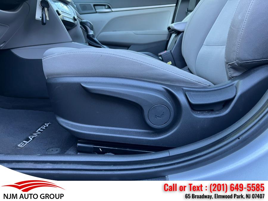 2017 Hyundai Elantra SE 2.0L Auto (Ulsan Plant), available for sale in Elmwood Park, New Jersey | NJM Auto Group. Elmwood Park, New Jersey 2017 Hyundai Elantra SE 2.0L Auto (Ulsan Plant), available for sale in Elmwood Park, New Jersey | NJM Auto Group. Elmwood Park, New Jersey