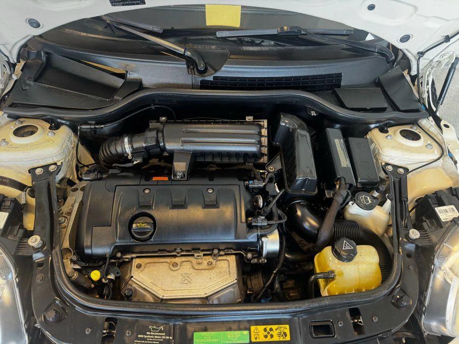 2009 Mini Hardtop Cooper Hatchback 2D, available for sale in Santa Ana, California | K&T Motor LLC. Santa Ana, California 2009 Mini Hardtop Cooper Hatchback 2D, available for sale in Santa Ana, California | K&T Motor LLC. Santa Ana, California