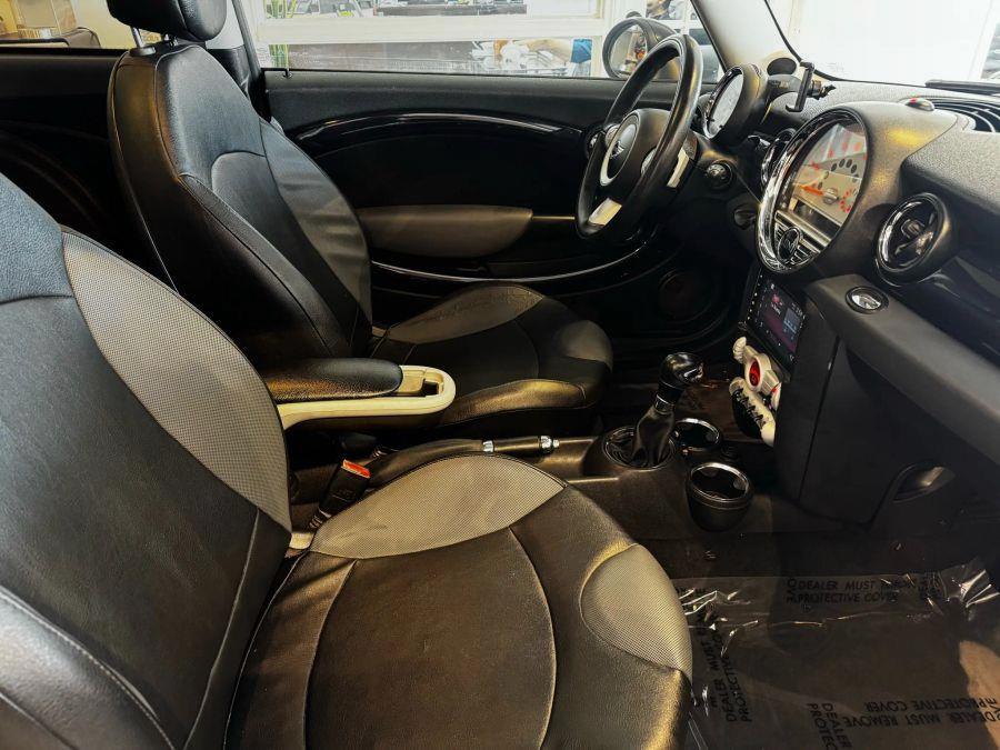 2009 Mini Hardtop Cooper Hatchback 2D, available for sale in Santa Ana, California | K&T Motor LLC. Santa Ana, California 2009 Mini Hardtop Cooper Hatchback 2D, available for sale in Santa Ana, California | K&T Motor LLC. Santa Ana, California