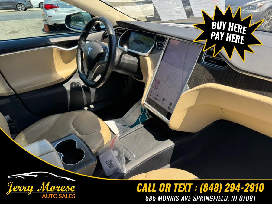2013 Tesla Model S photo 16