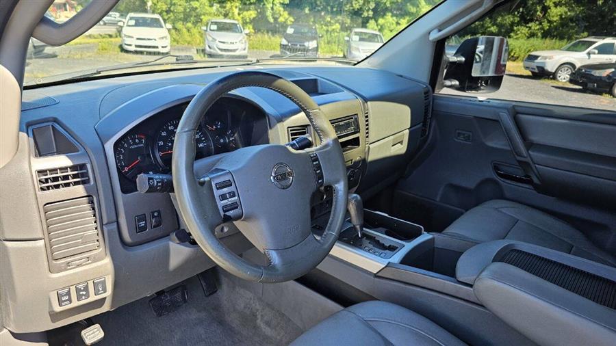 2007 Nissan Titan LE 4dr Crew Cab 4WD SB, available for sale in Wolcott, New York | Auto Hunter CNY. Wolcott, New York 2007 Nissan Titan LE 4dr Crew Cab 4WD SB, available for sale in Wolcott, New York | Auto Hunter CNY. Wolcott, New York