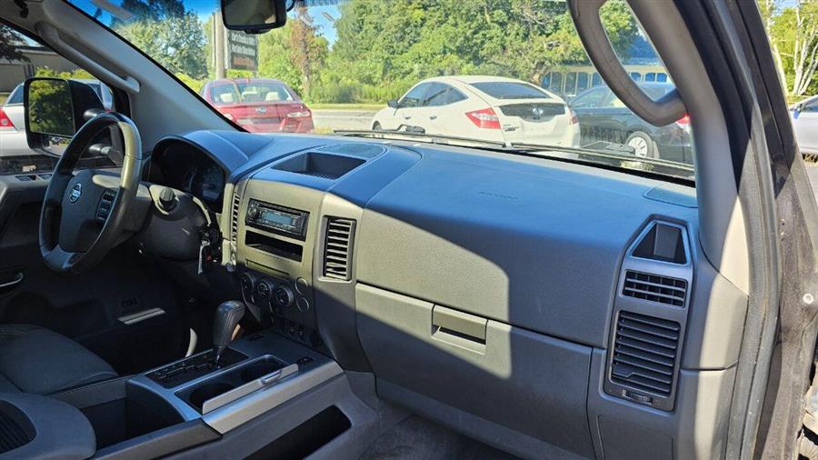 2007 Nissan Titan LE 4dr Crew Cab 4WD SB, available for sale in Wolcott, New York | Auto Hunter CNY. Wolcott, New York 2007 Nissan Titan LE 4dr Crew Cab 4WD SB, available for sale in Wolcott, New York | Auto Hunter CNY. Wolcott, New York