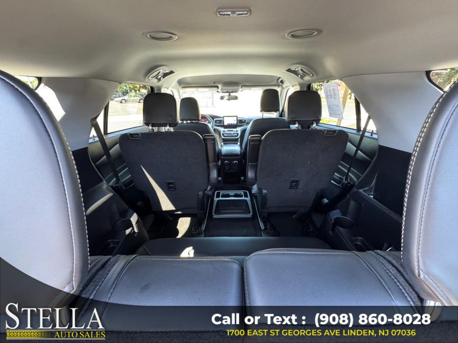 2021 Ford Explorer XLT 4WD, available for sale in Linden, New Jersey | Stella Auto Sales. Linden, New Jersey 2021 Ford Explorer XLT 4WD, available for sale in Linden, New Jersey | Stella Auto Sales. Linden, New Jersey