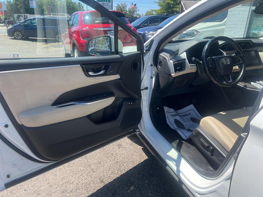 2018 Honda Clarity Plug-In Hybrid Touring Sedan, available for sale in Milford, Connecticut | Korhan LLC DBA Superior Motors. Milford, Connecticut 2018 Honda Clarity Plug-In Hybrid Touring Sedan, available for sale in Milford, Connecticut | Korhan LLC DBA Superior Motors. Milford, Connecticut