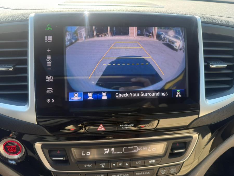 2016 Honda Pilot AWD 4dr Elite w/RES & Navi, available for sale in Hartford, Connecticut | VEB Auto Sales. Hartford, Connecticut 2016 Honda Pilot AWD 4dr Elite w/RES & Navi, available for sale in Hartford, Connecticut | VEB Auto Sales. Hartford, Connecticut
