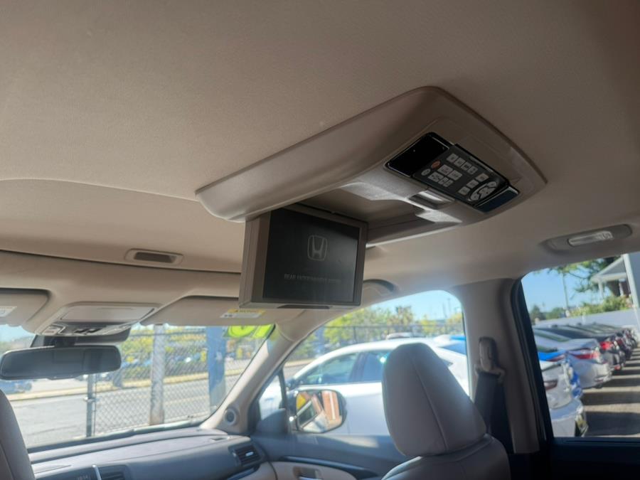2016 Honda Pilot AWD 4dr Elite w/RES & Navi, available for sale in Hartford, Connecticut | VEB Auto Sales. Hartford, Connecticut 2016 Honda Pilot AWD 4dr Elite w/RES & Navi, available for sale in Hartford, Connecticut | VEB Auto Sales. Hartford, Connecticut