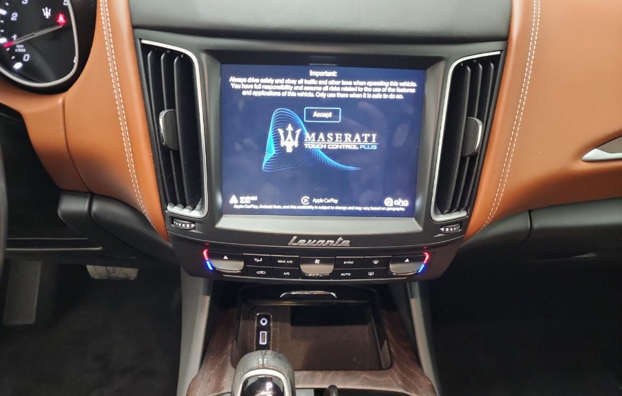 2018 Maserati Levante GranLusso 3.0L, available for sale in Jamaica, New York | Sunrise Autoland. Jamaica, New York 2018 Maserati Levante GranLusso 3.0L, available for sale in Jamaica, New York | Sunrise Autoland. Jamaica, New York
