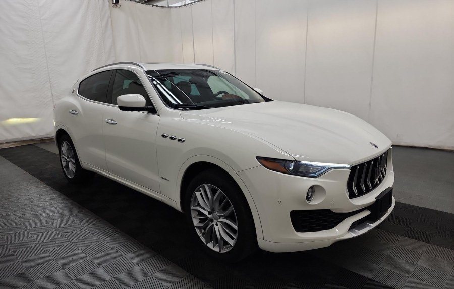2018 Maserati Levante GranLusso 3.0L, available for sale in Jamaica, New York | Sunrise Autoland. Jamaica, New York 2018 Maserati Levante GranLusso 3.0L, available for sale in Jamaica, New York | Sunrise Autoland. Jamaica, New York