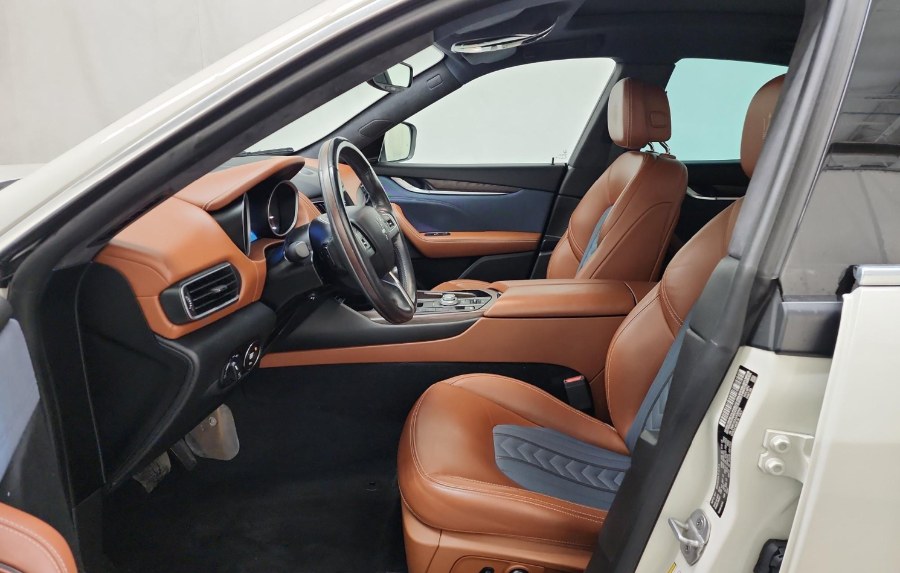 2018 Maserati Levante GranLusso 3.0L, available for sale in Jamaica, New York | Sunrise Autoland. Jamaica, New York 2018 Maserati Levante GranLusso 3.0L, available for sale in Jamaica, New York | Sunrise Autoland. Jamaica, New York