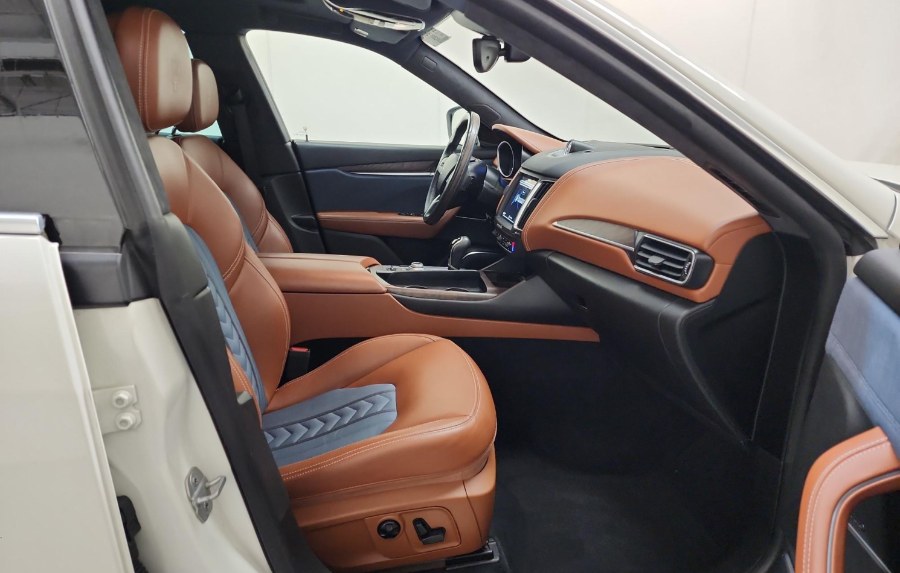 2018 Maserati Levante GranLusso 3.0L, available for sale in Jamaica, New York | Sunrise Autoland. Jamaica, New York 2018 Maserati Levante GranLusso 3.0L, available for sale in Jamaica, New York | Sunrise Autoland. Jamaica, New York