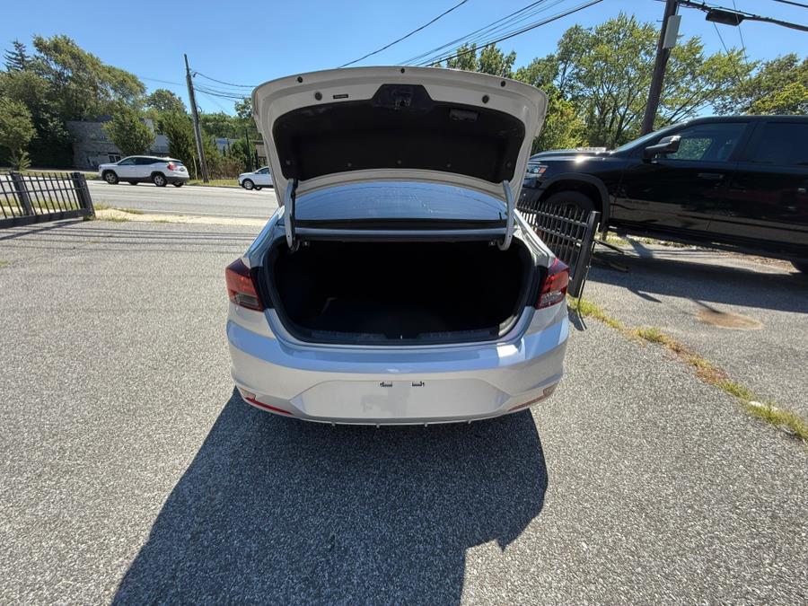 2019 Hyundai Elantra SEL 2.0L Auto, available for sale in Huntington Station, New York | Huntington Auto Mall. Huntington Station, New York 2019 Hyundai Elantra SEL 2.0L Auto, available for sale in Huntington Station, New York | Huntington Auto Mall. Huntington Station, New York