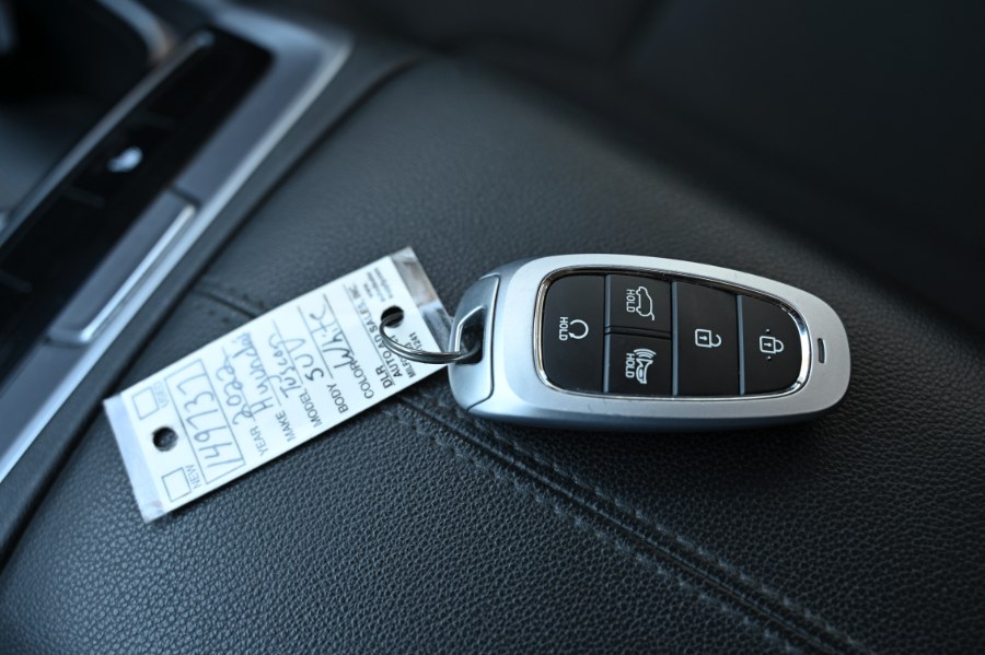 2022 Hyundai Tucson SEL AWD, available for sale in Waterbury, Connecticut | Highline Car Connection. Waterbury, Connecticut 2022 Hyundai Tucson SEL AWD, available for sale in Waterbury, Connecticut | Highline Car Connection. Waterbury, Connecticut