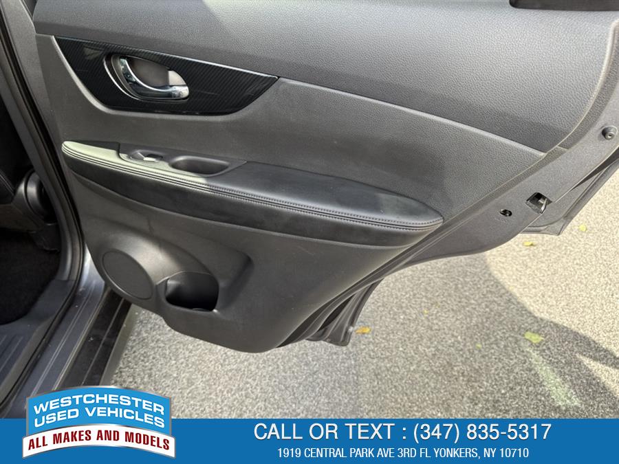 2018 Nissan Rogue SL, available for sale in Yonkers, New York | Apex Westchester Used Vehicles. Yonkers, New York 2018 Nissan Rogue SL, available for sale in Yonkers, New York | Apex Westchester Used Vehicles. Yonkers, New York