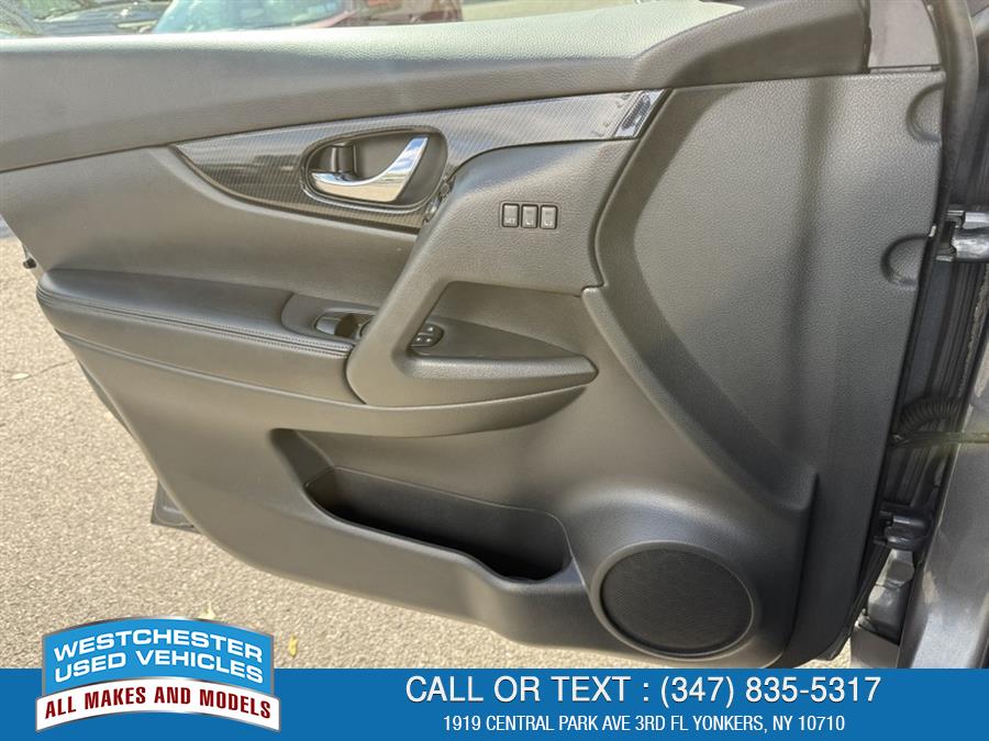 2018 Nissan Rogue SL, available for sale in Yonkers, New York | Apex Westchester Used Vehicles. Yonkers, New York 2018 Nissan Rogue SL, available for sale in Yonkers, New York | Apex Westchester Used Vehicles. Yonkers, New York