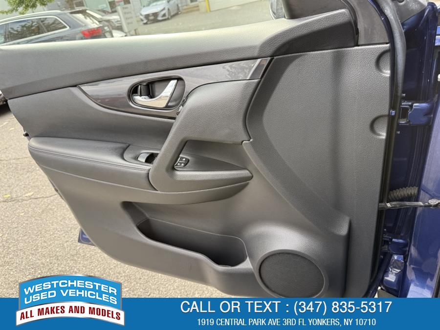 2019 Nissan Rogue SV, available for sale in Yonkers, New York | Apex Westchester Used Vehicles. Yonkers, New York 2019 Nissan Rogue SV, available for sale in Yonkers, New York | Apex Westchester Used Vehicles. Yonkers, New York