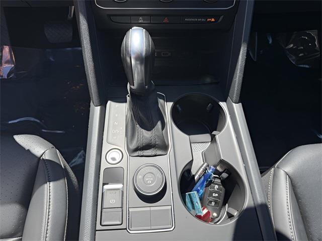 2019 Volkswagen Atlas 3.6L V6 SE, available for sale in Stratford, Connecticut | Wiz Leasing Inc. Stratford, Connecticut 2019 Volkswagen Atlas 3.6L V6 SE, available for sale in Stratford, Connecticut | Wiz Leasing Inc. Stratford, Connecticut