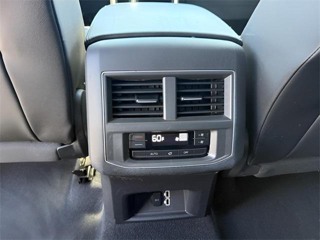 2019 Volkswagen Atlas 3.6L V6 SE, available for sale in Stratford, Connecticut | Wiz Leasing Inc. Stratford, Connecticut 2019 Volkswagen Atlas 3.6L V6 SE, available for sale in Stratford, Connecticut | Wiz Leasing Inc. Stratford, Connecticut