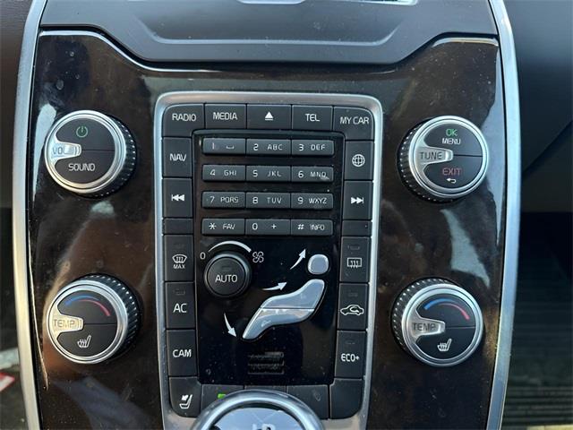 2016 Volvo XC70 T5 photo 9