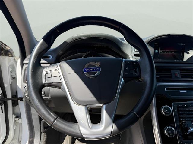 2016 Volvo XC70 T5 photo 11