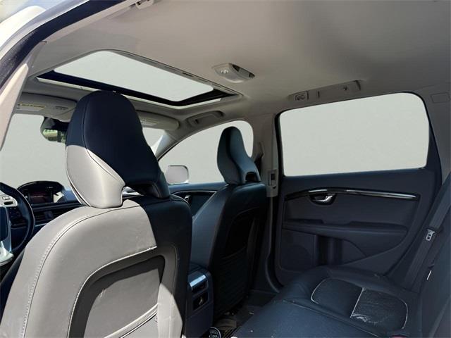 2016 Volvo XC70 T5 photo 12