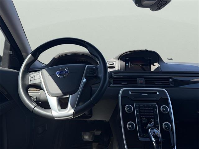 2016 Volvo XC70 T5 photo 15