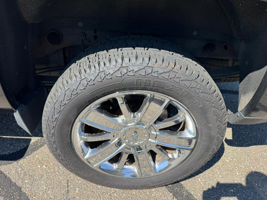 2017 Chevrolet Silverado 1500 4WD Crew Cab 143.5" High Country, available for sale in Waterbury, Connecticut | Platinum Auto Care. Waterbury, Connecticut 2017 Chevrolet Silverado 1500 4WD Crew Cab 143.5" High Country, available for sale in Waterbury, Connecticut | Platinum Auto Care. Waterbury, Connecticut