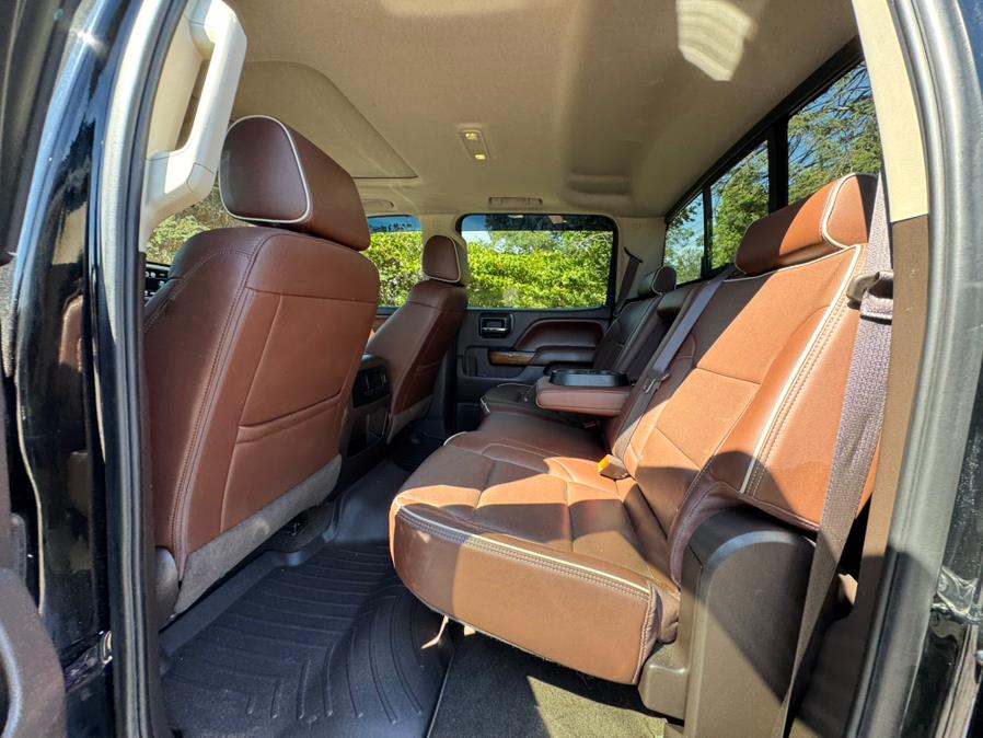 2017 Chevrolet Silverado 1500 4WD Crew Cab 143.5" High Country, available for sale in Waterbury, Connecticut | Platinum Auto Care. Waterbury, Connecticut 2017 Chevrolet Silverado 1500 4WD Crew Cab 143.5" High Country, available for sale in Waterbury, Connecticut | Platinum Auto Care. Waterbury, Connecticut
