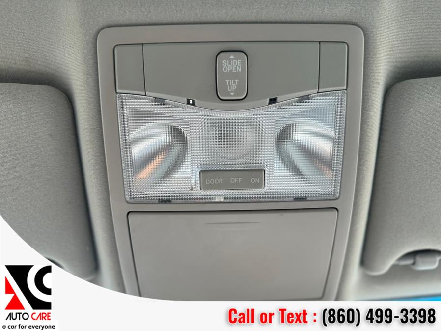 2005 Toyota Avalon 4dr Sdn XL, available for sale in Vernon , Connecticut | Auto Care Motors. Vernon , Connecticut 2005 Toyota Avalon 4dr Sdn XL, available for sale in Vernon , Connecticut | Auto Care Motors. Vernon , Connecticut