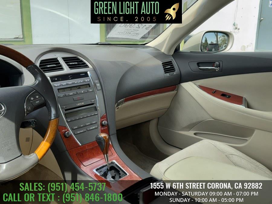 2011 Lexus ES 350 4dr Sdn, available for sale in Corona, California | Green Light Auto. Corona, California 2011 Lexus ES 350 4dr Sdn, available for sale in Corona, California | Green Light Auto. Corona, California