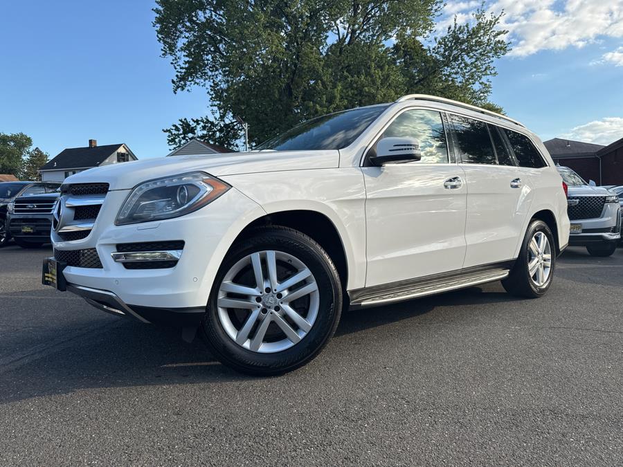 2014 Mercedes-Benz GL-Class 4MATIC 4dr GL 450, available for sale in Little Ferry, New Jersey | Victoria Preowned Autos Inc. Little Ferry, New Jersey 2014 Mercedes-Benz GL-Class 4MATIC 4dr GL 450, available for sale in Little Ferry, New Jersey | Victoria Preowned Autos Inc. Little Ferry, New Jersey