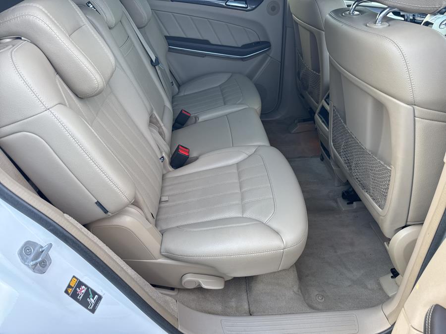 2014 Mercedes-Benz GL-Class 4MATIC 4dr GL 450, available for sale in Little Ferry, New Jersey | Victoria Preowned Autos Inc. Little Ferry, New Jersey 2014 Mercedes-Benz GL-Class 4MATIC 4dr GL 450, available for sale in Little Ferry, New Jersey | Victoria Preowned Autos Inc. Little Ferry, New Jersey