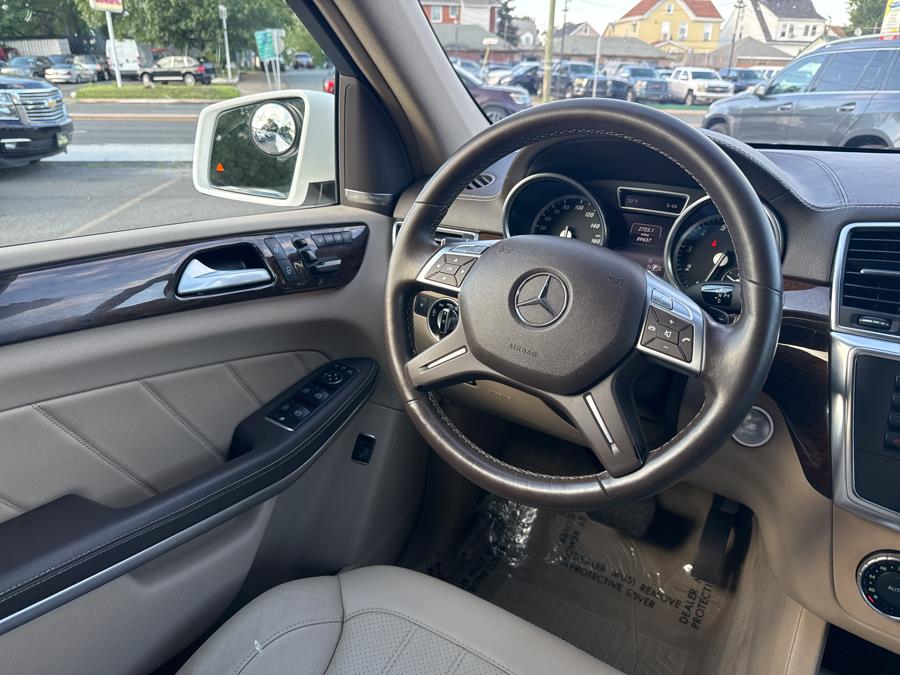 2014 Mercedes-Benz GL-Class 4MATIC 4dr GL 450, available for sale in Little Ferry, New Jersey | Victoria Preowned Autos Inc. Little Ferry, New Jersey 2014 Mercedes-Benz GL-Class 4MATIC 4dr GL 450, available for sale in Little Ferry, New Jersey | Victoria Preowned Autos Inc. Little Ferry, New Jersey