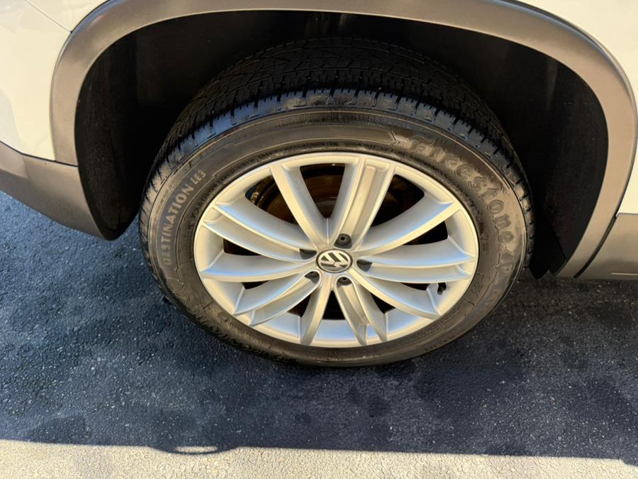 2016 Volkswagen Tiguan 4MOTION 4dr Auto S, available for sale in East Windsor, Connecticut | Century Auto And Truck. East Windsor, Connecticut 2016 Volkswagen Tiguan 4MOTION 4dr Auto S, available for sale in East Windsor, Connecticut | Century Auto And Truck. East Windsor, Connecticut