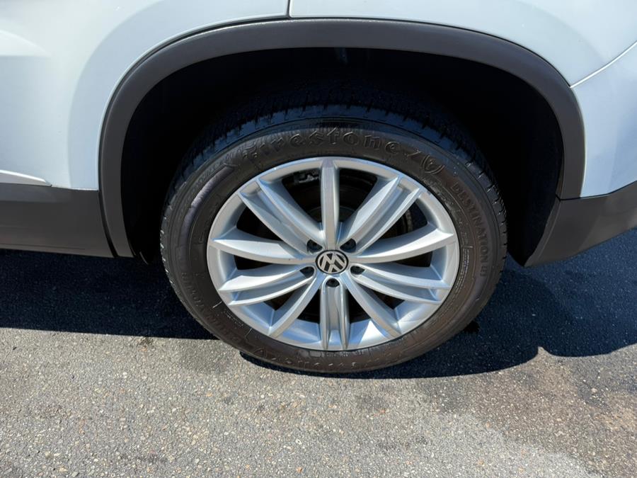 2016 Volkswagen Tiguan 4MOTION 4dr Auto S, available for sale in East Windsor, Connecticut | Century Auto And Truck. East Windsor, Connecticut 2016 Volkswagen Tiguan 4MOTION 4dr Auto S, available for sale in East Windsor, Connecticut | Century Auto And Truck. East Windsor, Connecticut
