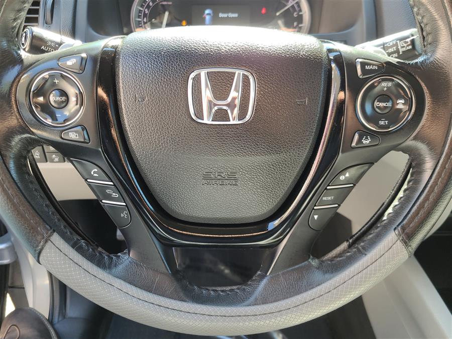 2017 Honda Pilot Touring AWD, available for sale in Canton, Connecticut | Lava Motors. Canton, Connecticut 2017 Honda Pilot Touring AWD, available for sale in Canton, Connecticut | Lava Motors. Canton, Connecticut