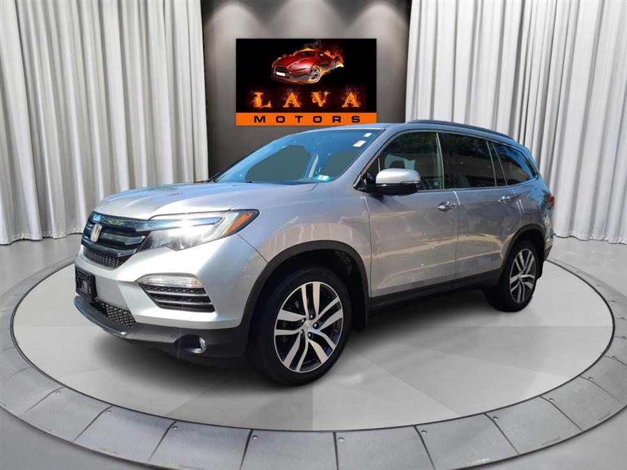 2017 Honda Pilot Touring AWD, available for sale in Canton, Connecticut | Lava Motors. Canton, Connecticut 2017 Honda Pilot Touring AWD, available for sale in Canton, Connecticut | Lava Motors. Canton, Connecticut