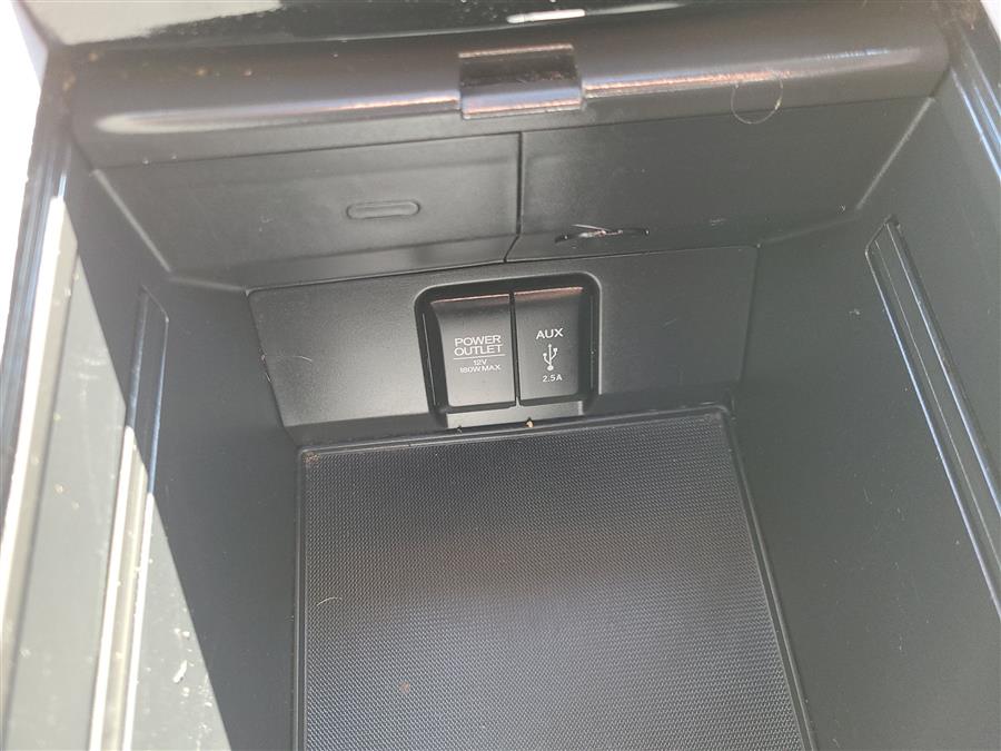 2017 Honda Pilot Touring AWD, available for sale in Canton, Connecticut | Lava Motors. Canton, Connecticut 2017 Honda Pilot Touring AWD, available for sale in Canton, Connecticut | Lava Motors. Canton, Connecticut