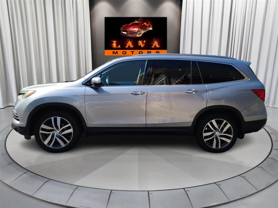 2017 Honda Pilot Touring AWD, available for sale in Canton, Connecticut | Lava Motors. Canton, Connecticut 2017 Honda Pilot Touring AWD, available for sale in Canton, Connecticut | Lava Motors. Canton, Connecticut