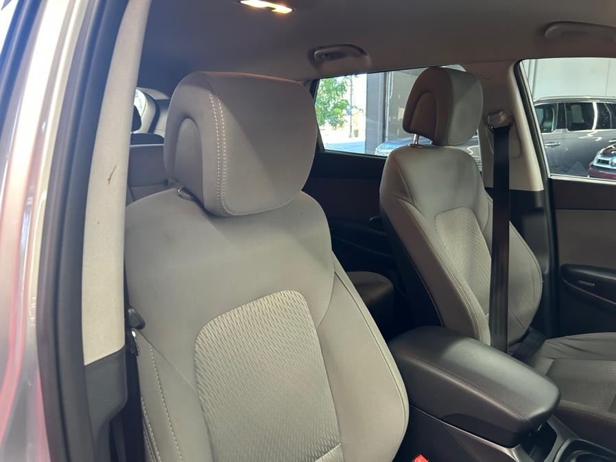 2019 Hyundai Santa Fe XL SE AWD, available for sale in Garfield, New Jersey | Urban Motors Collection. Garfield, New Jersey 2019 Hyundai Santa Fe XL SE AWD, available for sale in Garfield, New Jersey | Urban Motors Collection. Garfield, New Jersey