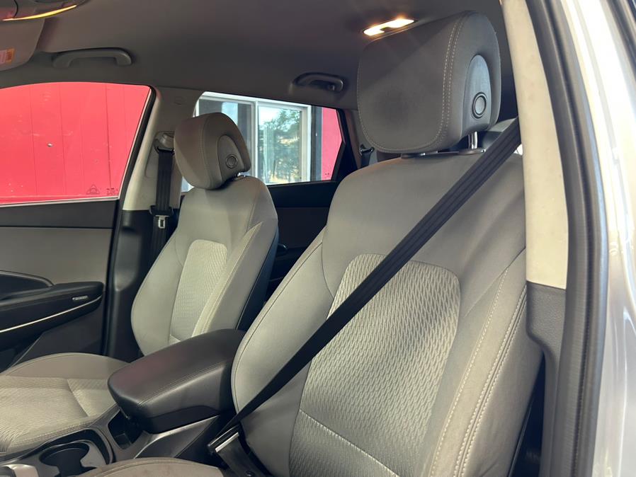 2019 Hyundai Santa Fe XL SE AWD, available for sale in Garfield, New Jersey | Urban Motors Collection. Garfield, New Jersey 2019 Hyundai Santa Fe XL SE AWD, available for sale in Garfield, New Jersey | Urban Motors Collection. Garfield, New Jersey
