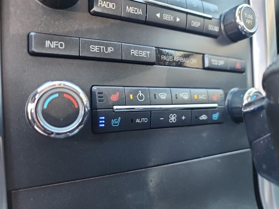 2011 Lincoln MKZ 4dr Sdn AWD, available for sale in Islip, New York | L.I. Auto Gallery. Islip, New York 2011 Lincoln MKZ 4dr Sdn AWD, available for sale in Islip, New York | L.I. Auto Gallery. Islip, New York