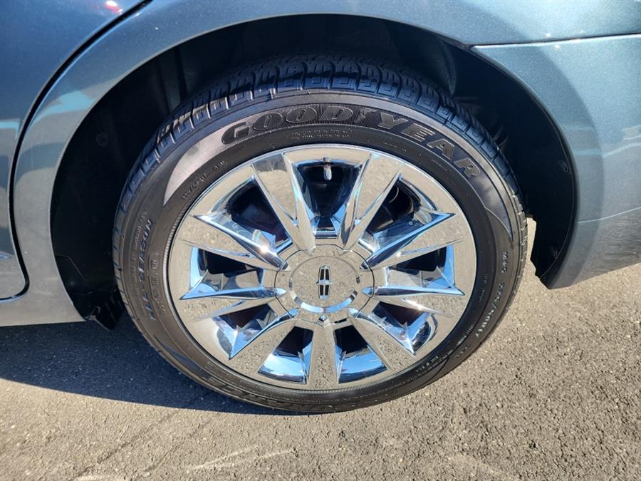 2011 Lincoln MKZ 4dr Sdn AWD, available for sale in Islip, New York | L.I. Auto Gallery. Islip, New York 2011 Lincoln MKZ 4dr Sdn AWD, available for sale in Islip, New York | L.I. Auto Gallery. Islip, New York