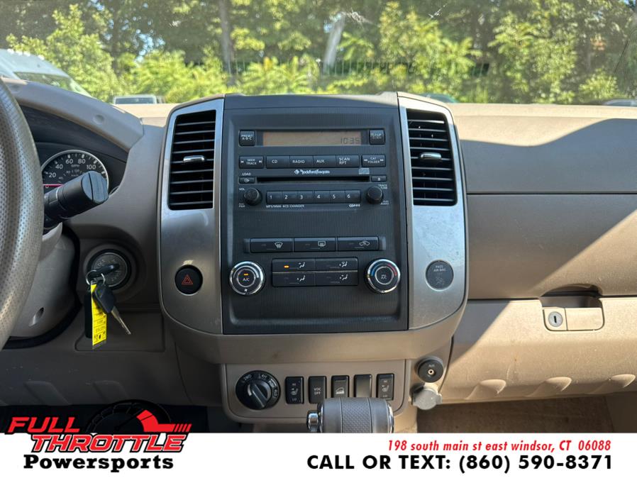2011 Nissan Frontier 4WD Crew Cab SWB Auto SL, available for sale in East Windsor, Connecticut | Full Throttle Power Sports LLC. East Windsor, Connecticut 2011 Nissan Frontier 4WD Crew Cab SWB Auto SL, available for sale in East Windsor, Connecticut | Full Throttle Power Sports LLC. East Windsor, Connecticut