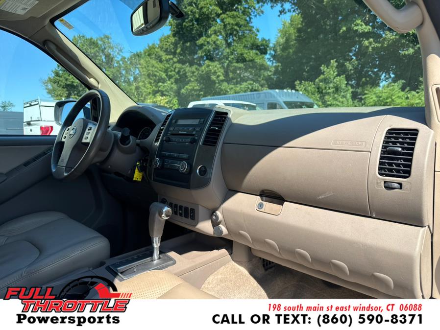 2011 Nissan Frontier 4WD Crew Cab SWB Auto SL, available for sale in East Windsor, Connecticut | Full Throttle Power Sports LLC. East Windsor, Connecticut 2011 Nissan Frontier 4WD Crew Cab SWB Auto SL, available for sale in East Windsor, Connecticut | Full Throttle Power Sports LLC. East Windsor, Connecticut