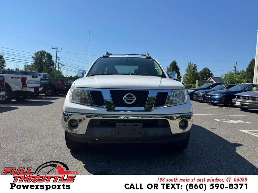 2011 Nissan Frontier 4WD Crew Cab SWB Auto SL, available for sale in East Windsor, Connecticut | Full Throttle Power Sports LLC. East Windsor, Connecticut 2011 Nissan Frontier 4WD Crew Cab SWB Auto SL, available for sale in East Windsor, Connecticut | Full Throttle Power Sports LLC. East Windsor, Connecticut