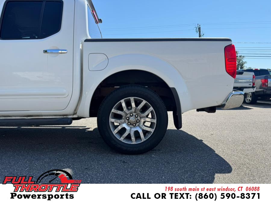 2011 Nissan Frontier 4WD Crew Cab SWB Auto SL, available for sale in East Windsor, Connecticut | Full Throttle Power Sports LLC. East Windsor, Connecticut 2011 Nissan Frontier 4WD Crew Cab SWB Auto SL, available for sale in East Windsor, Connecticut | Full Throttle Power Sports LLC. East Windsor, Connecticut